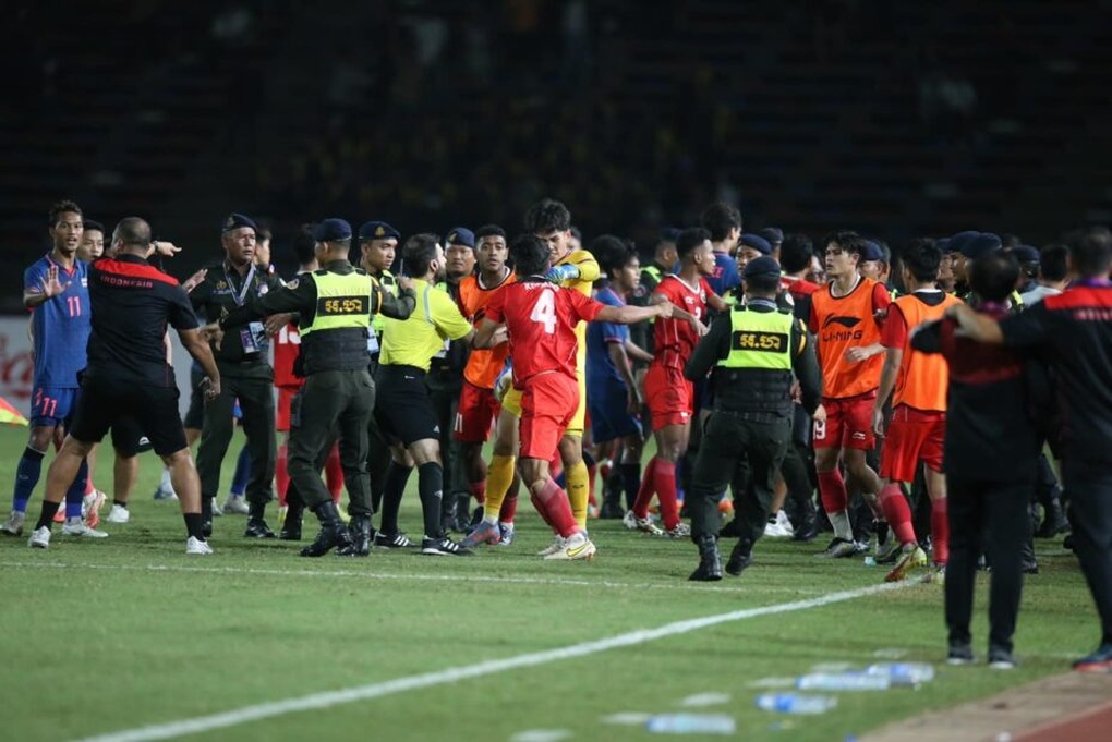 Báo Đông Nam Á bình luận việc Indonesia không phạt cầu thủ tham gia ẩu đả - 3 Báo Đông Nam Á bình luận việc Indonesia không phạt cầu thủ tham gia ẩu đả - 3