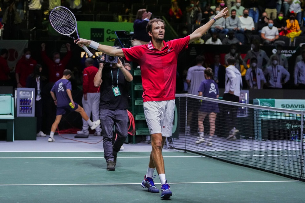 Medvedev chơi ấn tượng, Nga tiến vào chung kết Davis Cup 2021 - 1 Medvedev chơi ấn tượng, Nga tiến vào chung kết Davis Cup 2021 - 1