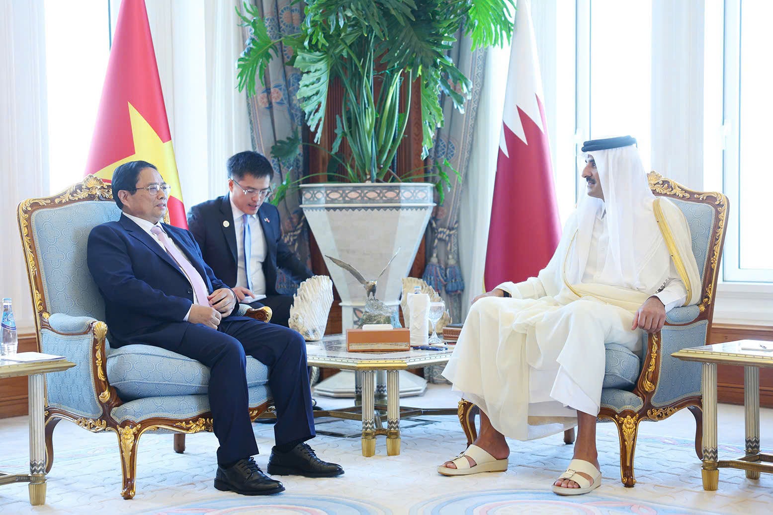 Thủ tướng Phạm Minh Chính hội kiến Quốc vương Qatar - 2