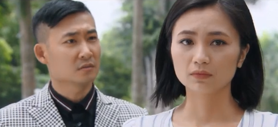 Hồng Đăng nói gì khi bị Hồng Diễm tát 10 lần lúc quay cảnh cưỡng hôn? - 3 Hồng Đăng nói gì khi bị Hồng Diễm tát 10 lần lúc quay cảnh cưỡng hôn? - 3