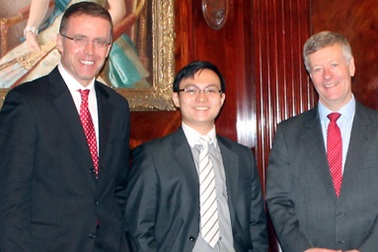 Chàng trai gốc Việt đoạt giải thưởng lớn hàng hải