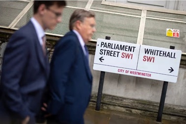 Công chức Anh tự nguyện nghỉ việc được trợ cấp tối đa 3,3 tỷ đồng