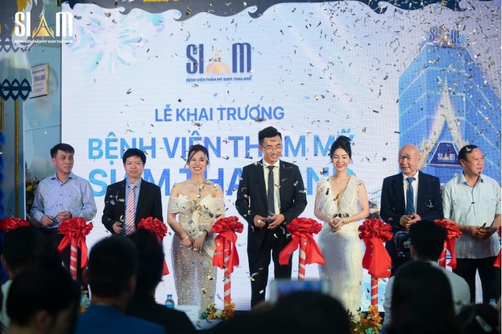 Tưng bừng ngày khai trương Bệnh viện thẩm mỹ SIAM Thailand - 2 Tưng bừng ngày khai trương Bệnh viện thẩm mỹ SIAM Thailand - 2