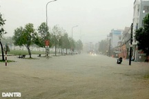 Mưa lũ miền Trung khiến 1 người chết, 6 người bị thương