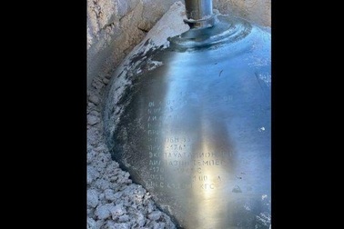 Bí ẩn quả cầu kim loại 41 kg phát hiện trên bãi biển