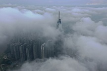 TPHCM se lạnh như Đà Lạt, sương mù phủ kín buổi sáng