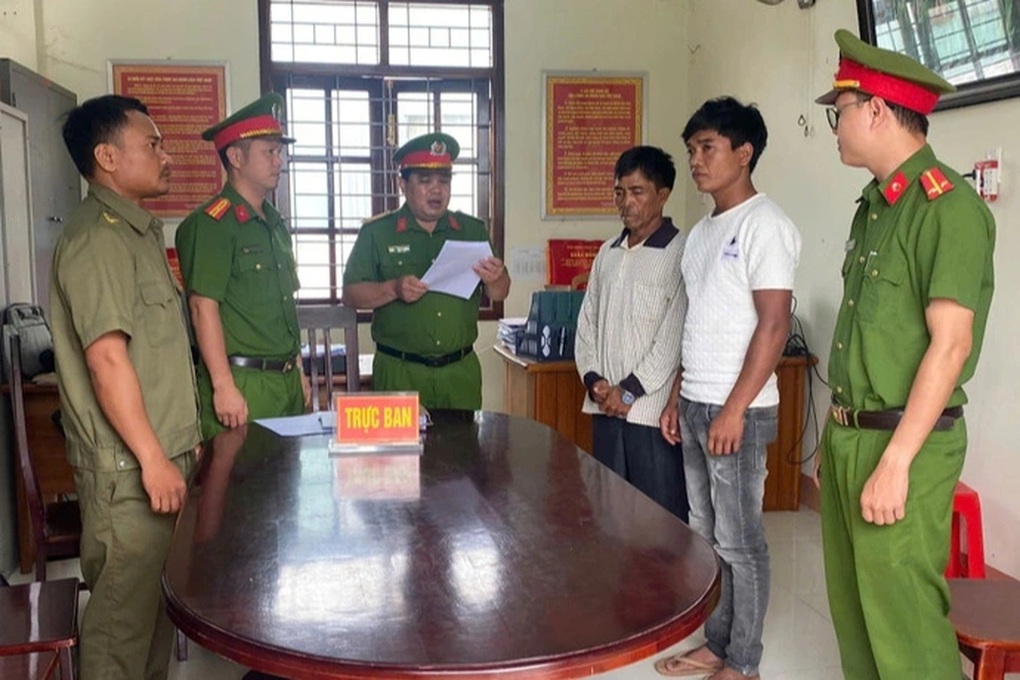 Hai cha con hành hung họ hàng do mâu thuẫn đất đai - 1 Hai cha con hành hung họ hàng do mâu thuẫn đất đai - 1