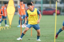 Công Phượng hội quân, quyết ghi điểm với HLV Troussier