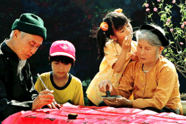 Dân số Việt Nam già hóa với tốc độ “chóng mặt”