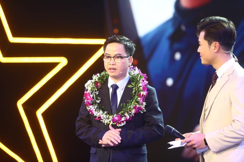 Thành tựu xuất sắc của các anh tài trong khối trí thức trẻ diễu hành A80 - 16