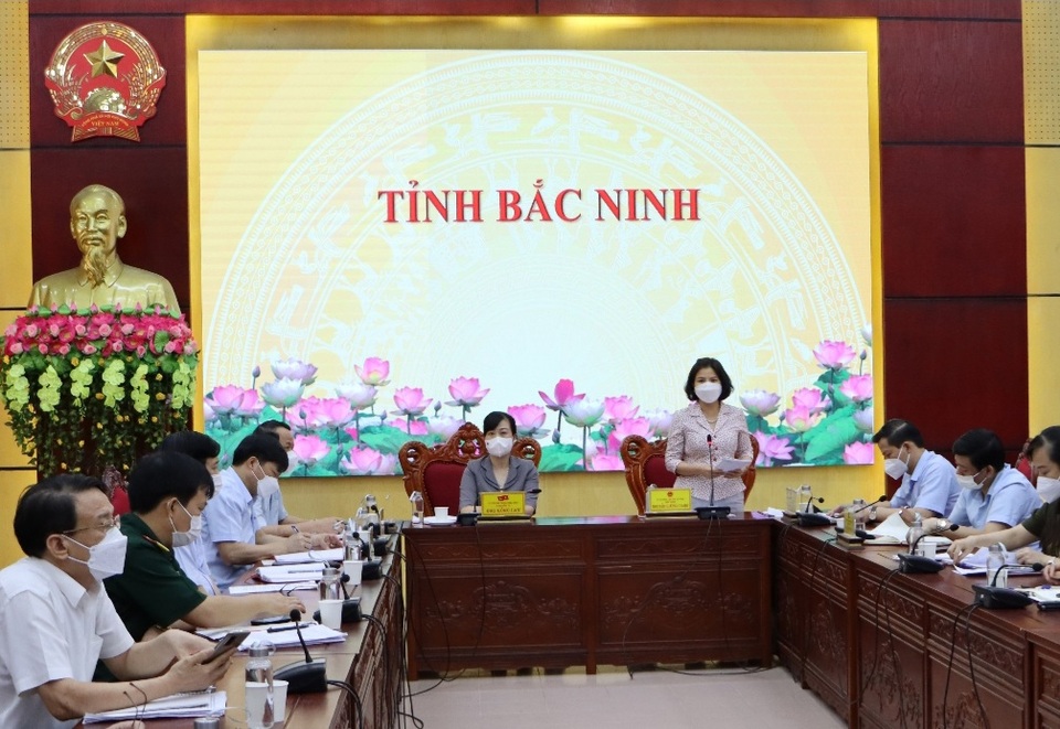 Phó Thủ tướng Vũ Đức Đam họp trực tuyến khẩn với Bắc Ninh, Bắc Giang - 2