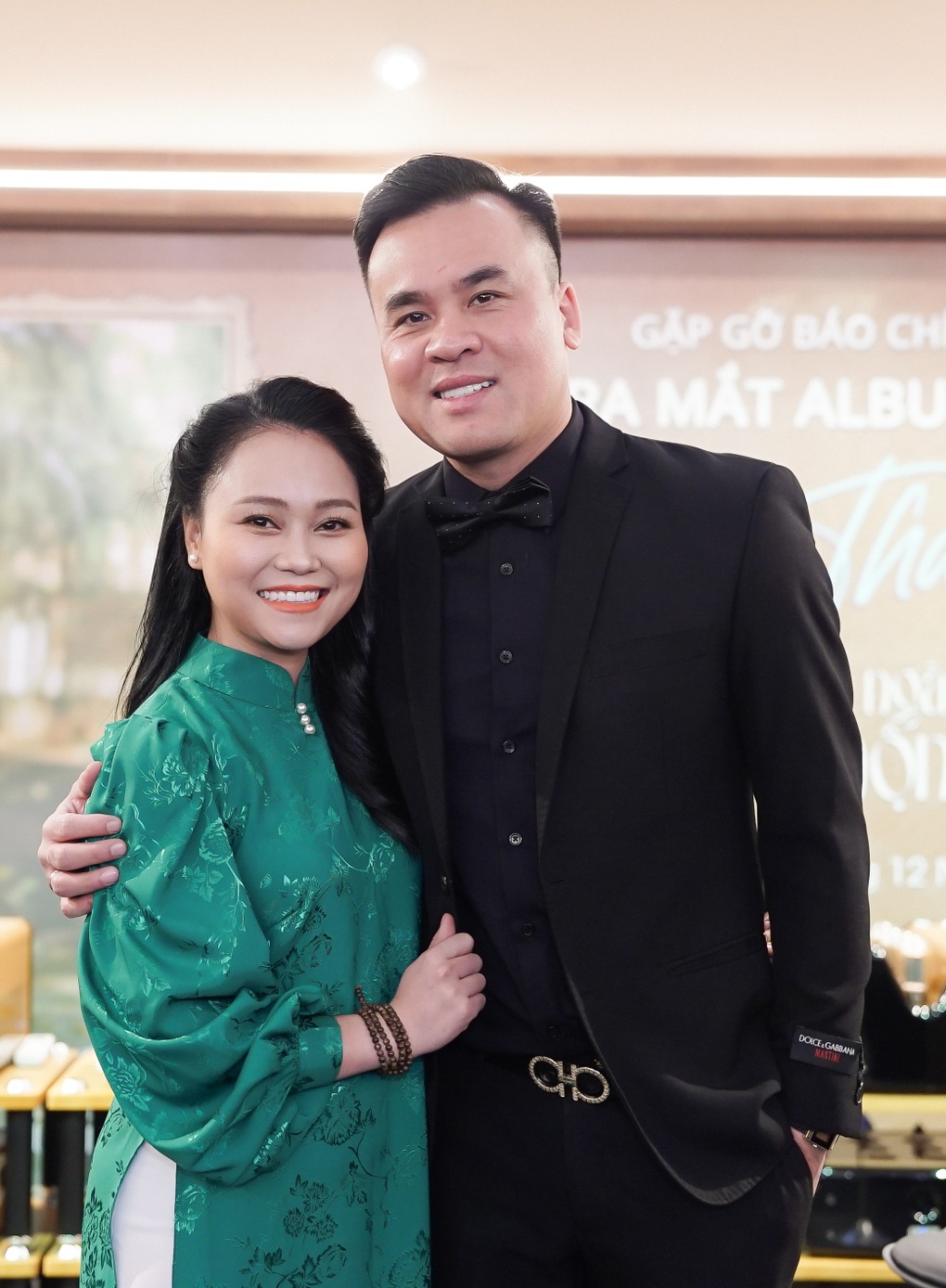 Nhật Thảo - Học trò Anh Thơ vừa ra mắt album đã bán hết 2000 đĩa - 3 Nhật Thảo - Học trò Anh Thơ vừa ra mắt album đã bán hết 2000 đĩa - 3