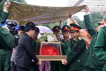 Tang thương Rào Trăng: Các liệt sỹ về đất mẹ trong cơn mưa tầm tã