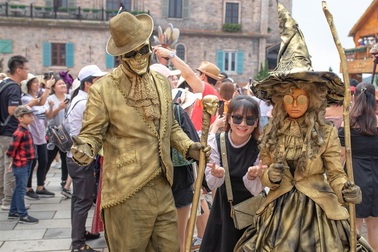 Những trải nghiệm độc nhất vô nhị tại Halloween trên đỉnh Bà Nà