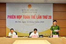 Sổ hộ khẩu không ngăn được “dòng chảy nhập cư” vào đô thị