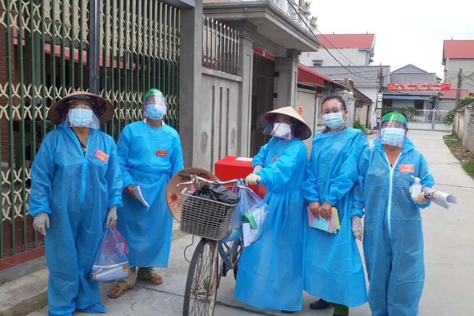 Hình ảnh bầu cử đặc biệt chưa từng có tại điểm nóng Covid-19 Bắc Giang - 4 Hình ảnh bầu cử đặc biệt chưa từng có tại điểm nóng Covid-19 Bắc Giang - 4