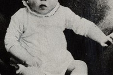 Rao bán sinh quán của Hitler 