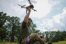 Ukraine gặp khó khi Trung Quốc siết xuất khẩu UAV