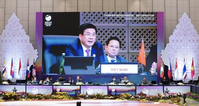 Việt Nam đã đóng góp ý kiến tích cực đối với các vấn đề trong hợp tác kinh tế nội khối ASEAN