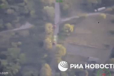 Tên lửa Iskander Nga giáng đòn hủy diệt 20 xe tải cùng 100 UAV của Ukraine