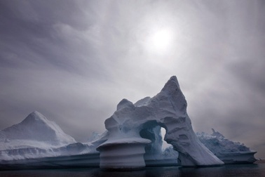 Băng ở Bắc Cực đang tan nhanh chưa từng thấy