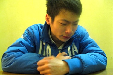 Nam sinh nức nở khai nhận hành vi đâm chết bạn học