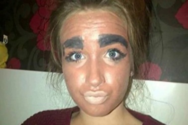 Những cặp lông mày “khó đỡ” nhất trên thế giới