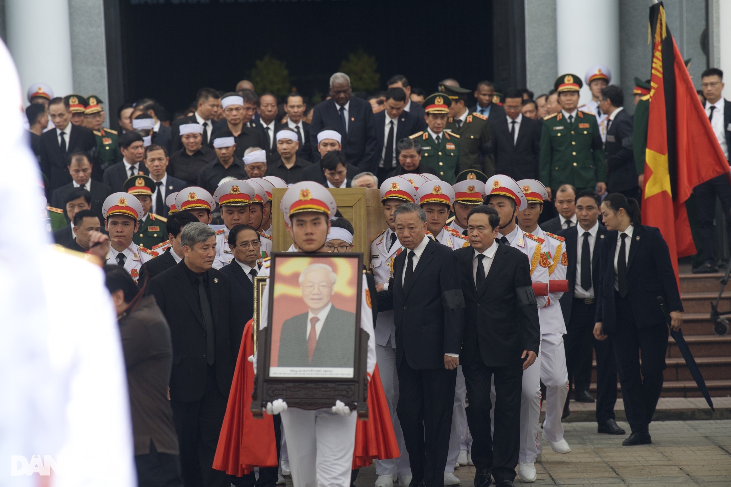 Tổng Bí thư Nguyễn Phú Trọng đã sống trọn cuộc đời vì nước, vì Đảng, vì dân - 3 Tổng Bí thư Nguyễn Phú Trọng đã sống trọn cuộc đời vì nước, vì Đảng, vì dân - 3