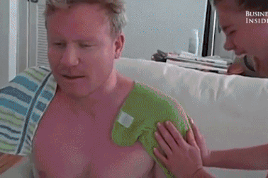 Clip: Vì sao da bong tróc sau khi "cháy nắng"?