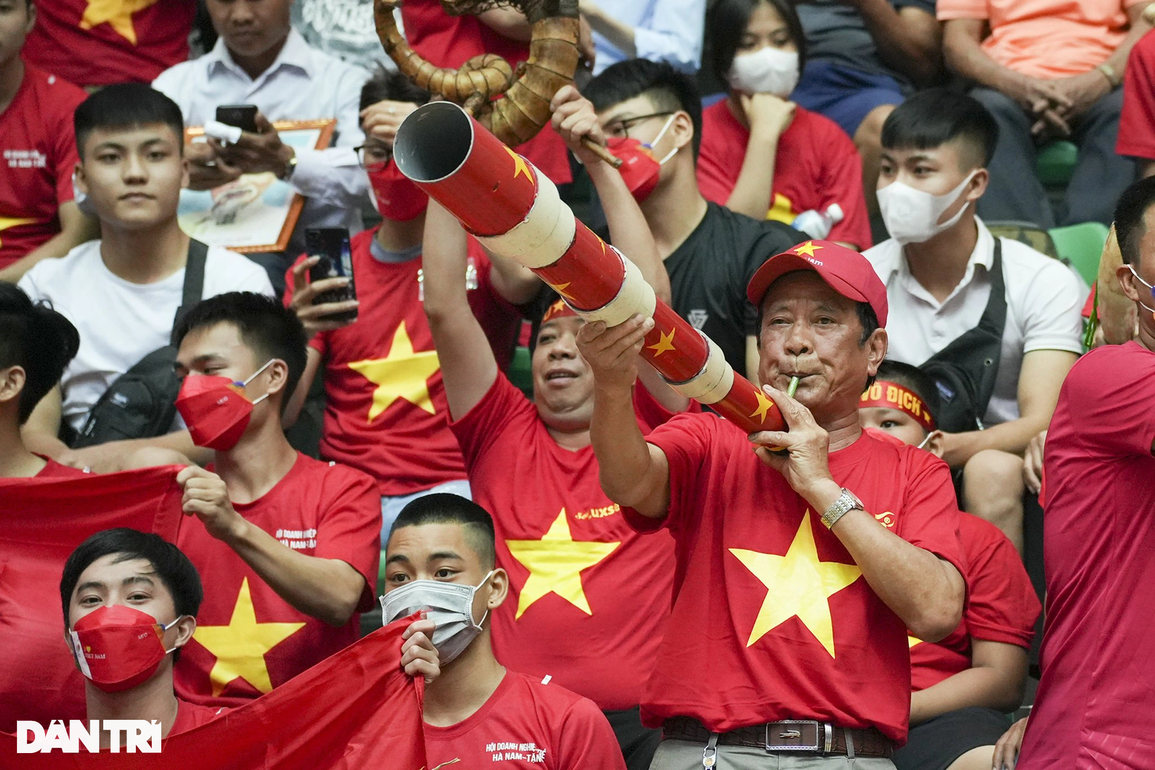 Futsal Việt Nam dễ dàng đánh bại Malaysia 7-1 để lên ngôi đầu bảng - 4