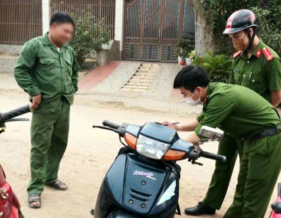 Loan tin “chợ đóng hết rồi” để... bán cá - 3 Loan tin “chợ đóng hết rồi” để... bán cá - 3