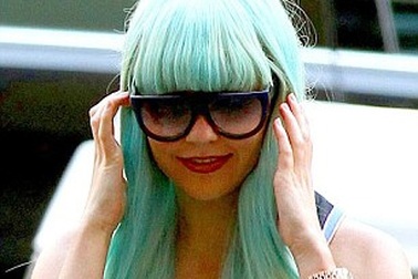 Ngôi sao bị tâm thần Amanda Bynes chuyển viện 