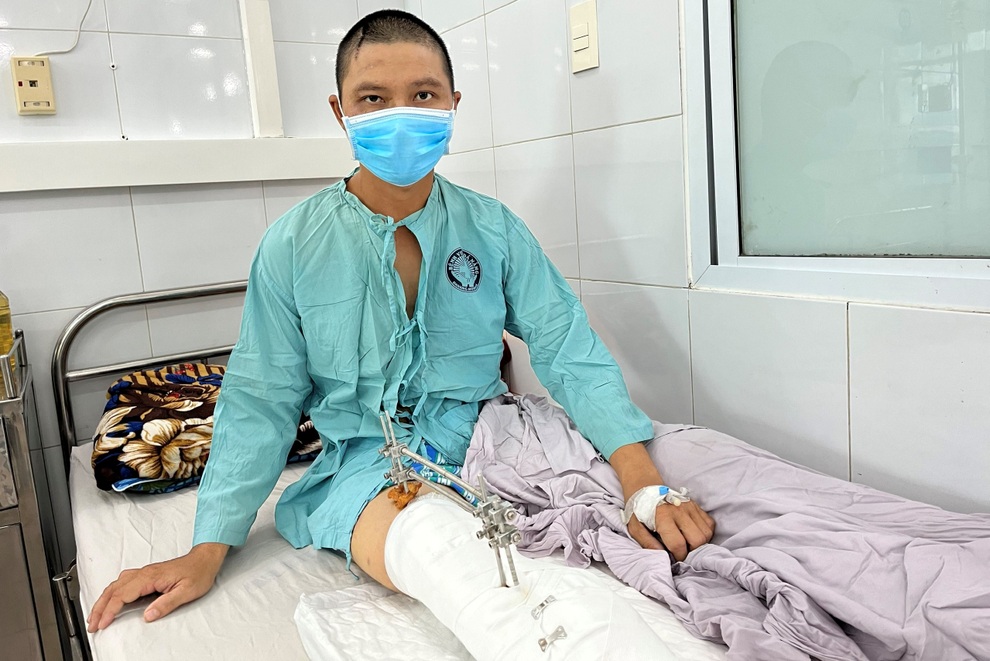 Cha già vét đến hạt thóc cuối cùng đem bán cứu con trai bất ngờ gặp nạn - 4 Cha già vét đến hạt thóc cuối cùng đem bán cứu con trai bất ngờ gặp nạn - 4
