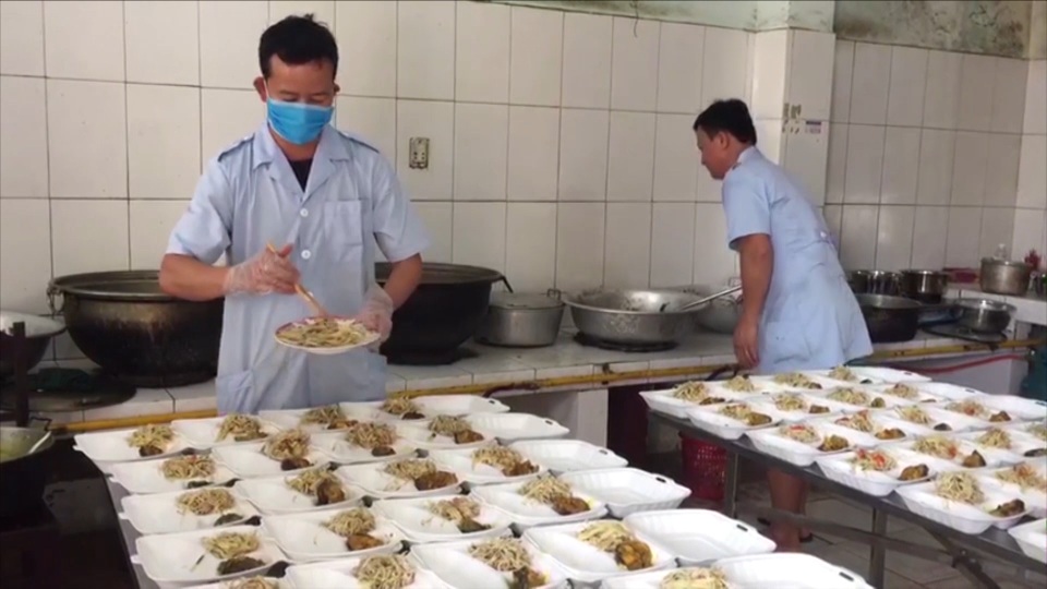 Xúc động bức thư “Bình an ở tâm bão” của những cô gái trong khu cách ly - 5 Xúc động bức thư “Bình an ở tâm bão” của những cô gái trong khu cách ly - 5
