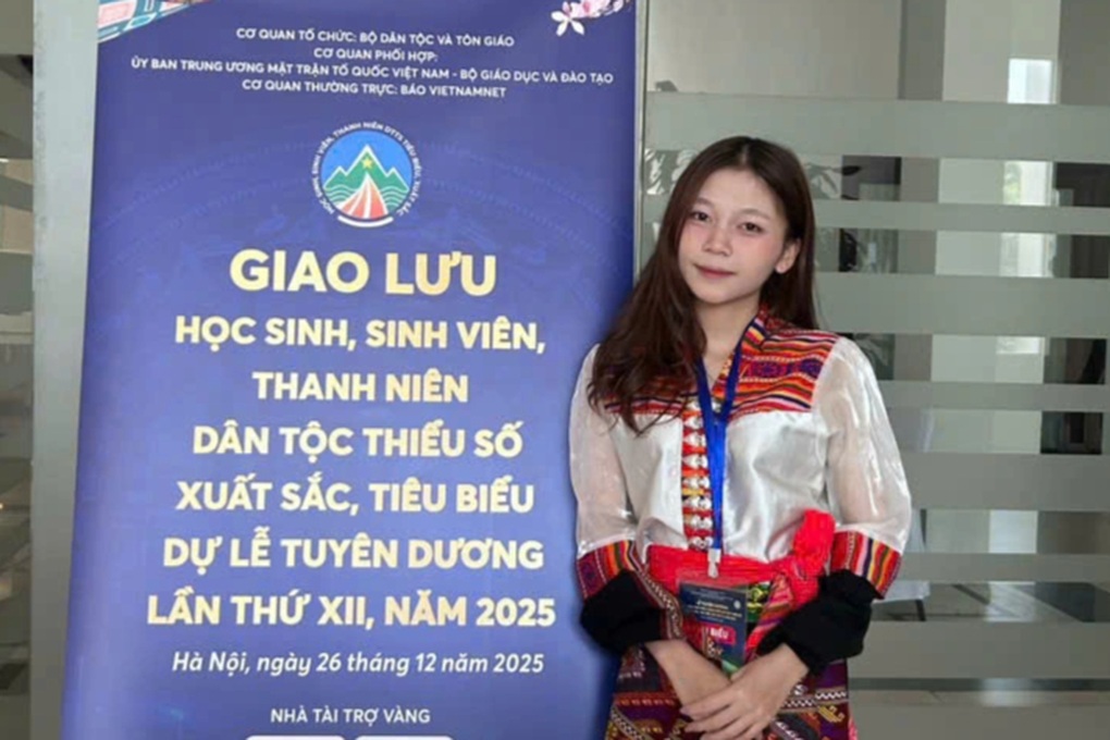 Hành trình từ dốc đèo Mường Cạt đến á khoa toàn quốc của nữ sinh người Thái - 1
