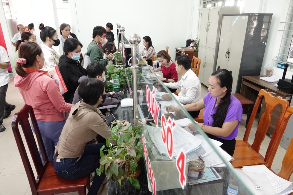 Chủ tịch UBND TPHCM: Hơn 90% người dân hài lòng với dịch vụ công thành phố - 7 Chủ tịch UBND TPHCM: Hơn 90% người dân hài lòng với dịch vụ công thành phố - 7