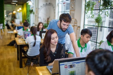 Nói tiếng Anh như “người bản địa” với mô hình đa tương tác