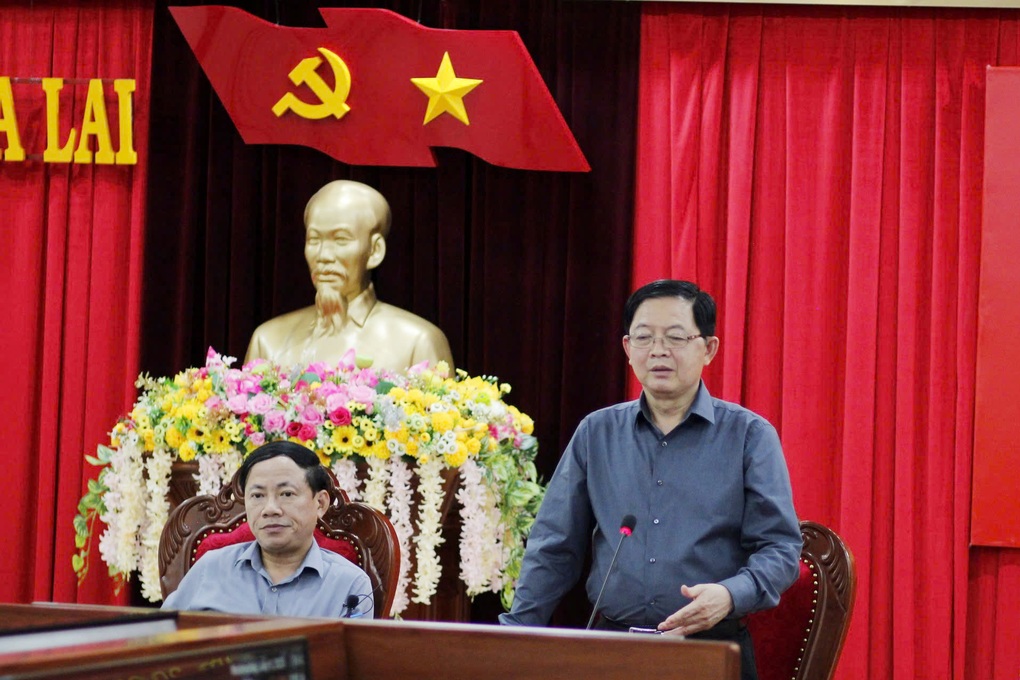 Ông Châu Ngọc Tuấn, Phó Bí thư Tỉnh ủy Gia Lai được giao phụ trách cơ sở 2 - 1 Ông Châu Ngọc Tuấn, Phó Bí thư Tỉnh ủy Gia Lai được giao phụ trách cơ sở 2 - 1