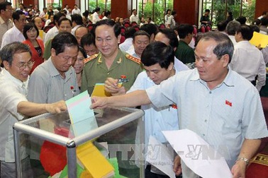 Quốc hội thông qua danh sách 50 chức danh lãnh đạo chủ chốt được lấy phiếu