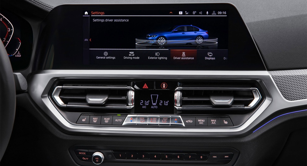 Xe BMW thiếu một số trang bị tiện ích quan trọng vì lý do dễ hiểu - 1 Xe BMW thiếu một số trang bị tiện ích quan trọng vì lý do dễ hiểu - 1