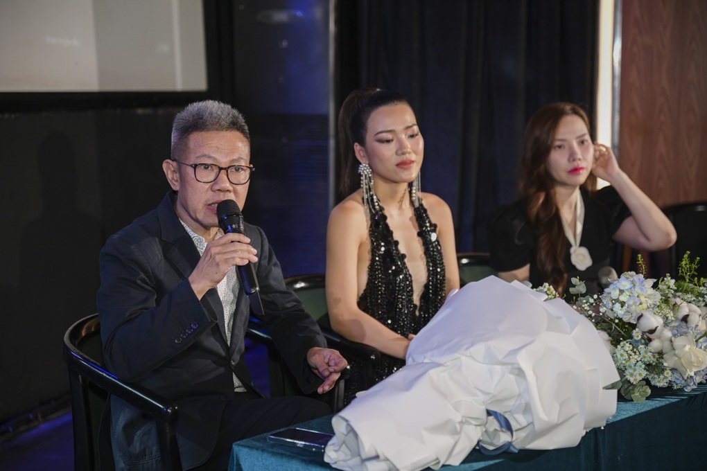 Nhạc sĩ Quốc Bảo và nàng thơ khẳng định rạch ròi về tiền bạc và tình cảm - 2 Nhạc sĩ Quốc Bảo và nàng thơ khẳng định rạch ròi về tiền bạc và tình cảm - 2