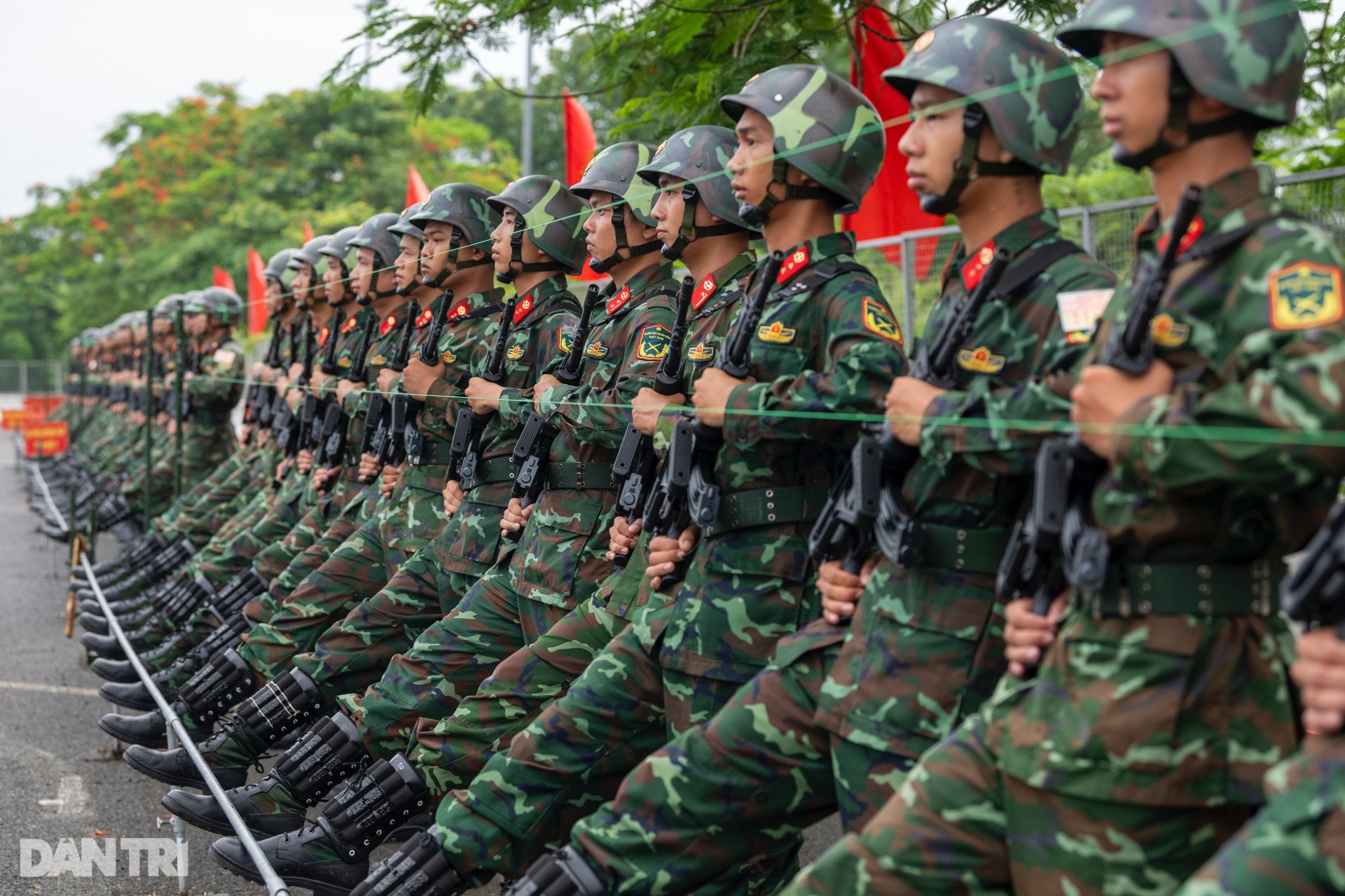 Bộ đội Hóa học hăng say luyện tập, trở lại tham gia diễu binh sau 10 năm - 5 Bộ đội Hóa học hăng say luyện tập, trở lại tham gia diễu binh sau 10 năm - 5