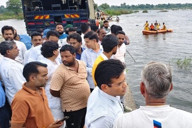 Đi theo Google Maps bị chỉ sai đường: 3 người tử vong, một người mất tích