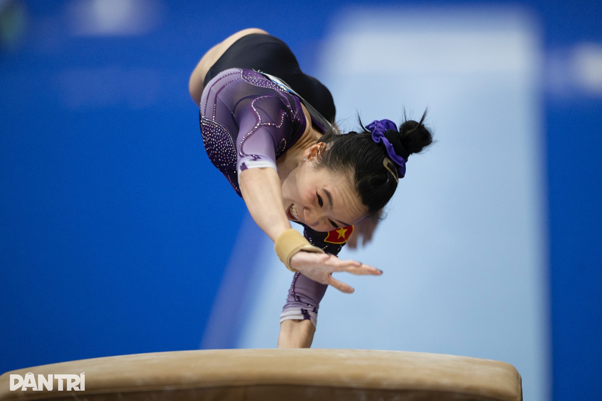 Khánh Phong nghẹn ngào nhớ về người cha quá cố sau tấm HCV đầy cảm xúc - 14