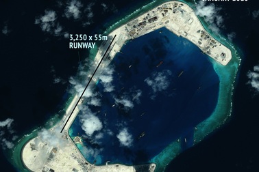 Trung Quốc cản trở máy bay chở bộ trưởng quốc phòng Philippines trên Biển Đông