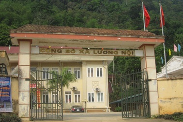 Dân bị xã "om" thẻ bảo hiểm y tế vì còn... nợ phí