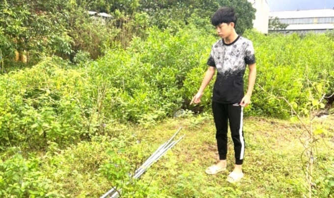 Trần Phước Lanh và hung khí.