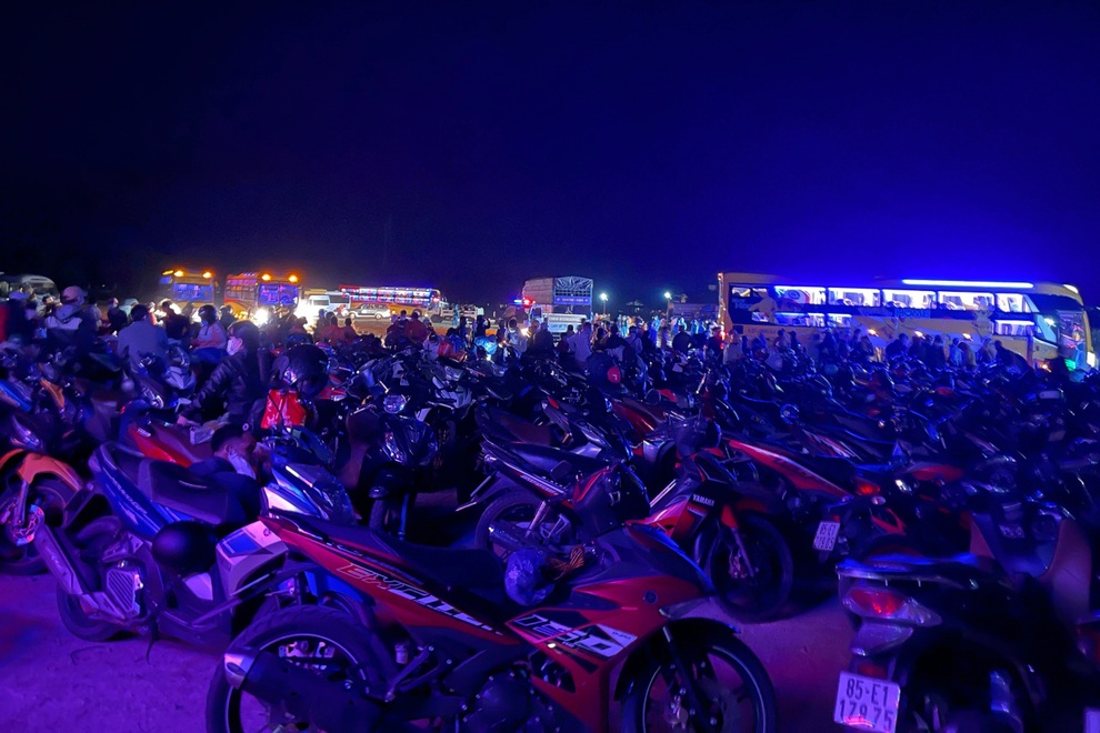 Ninh Thuận: 9 người đi xe máy từ Đồng Nai về mắc Covid-19 - 1 Ninh Thuận: 9 người đi xe máy từ Đồng Nai về mắc Covid-19 - 1