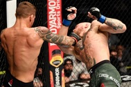 "Gã điên" McGregor bị hạ knock-out chóng vánh trong ngày tái xuất