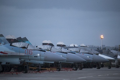 Nga lên tiếng vụ 13 máy bay phiến quân đồng loạt tấn công căn cứ ở Syria